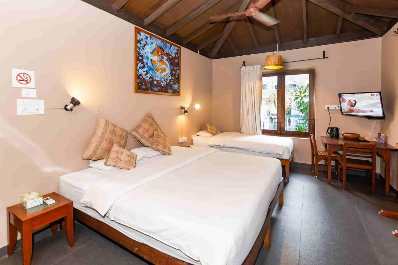 Fiesta Beach Resort Baga Εξωτερικό φωτογραφία