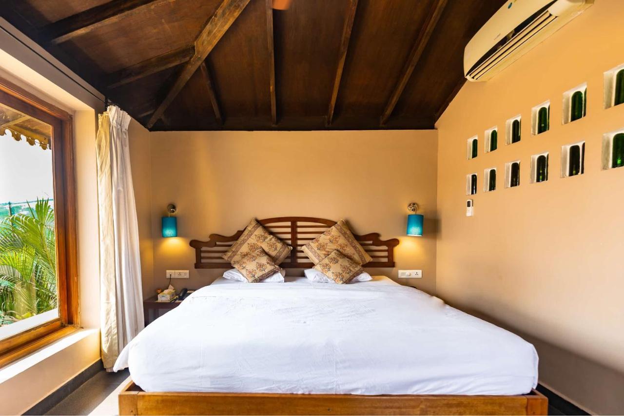 Fiesta Beach Resort Baga Εξωτερικό φωτογραφία